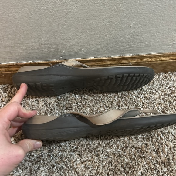 Sandals - Picture 2 of 3